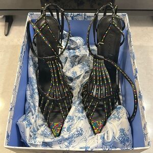 She Is Cheval Chill Pill